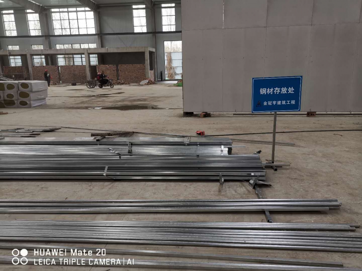 山東鋼結(jié)構(gòu)廠家：建造鋼結(jié)構(gòu)廠房需要多少錢(qián)？